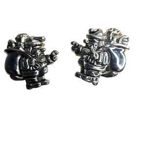 Vintage Santa Claus Christmas Silvertone Metal Clip Earrings 1" NEW Deadstock